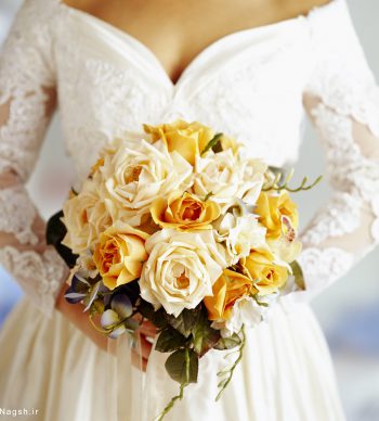 گل در دستان عروس